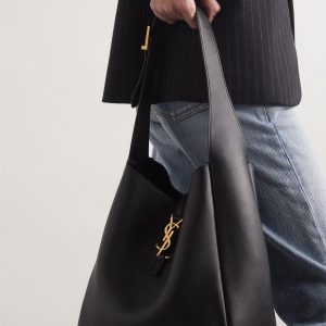 import placeholder for v00000465