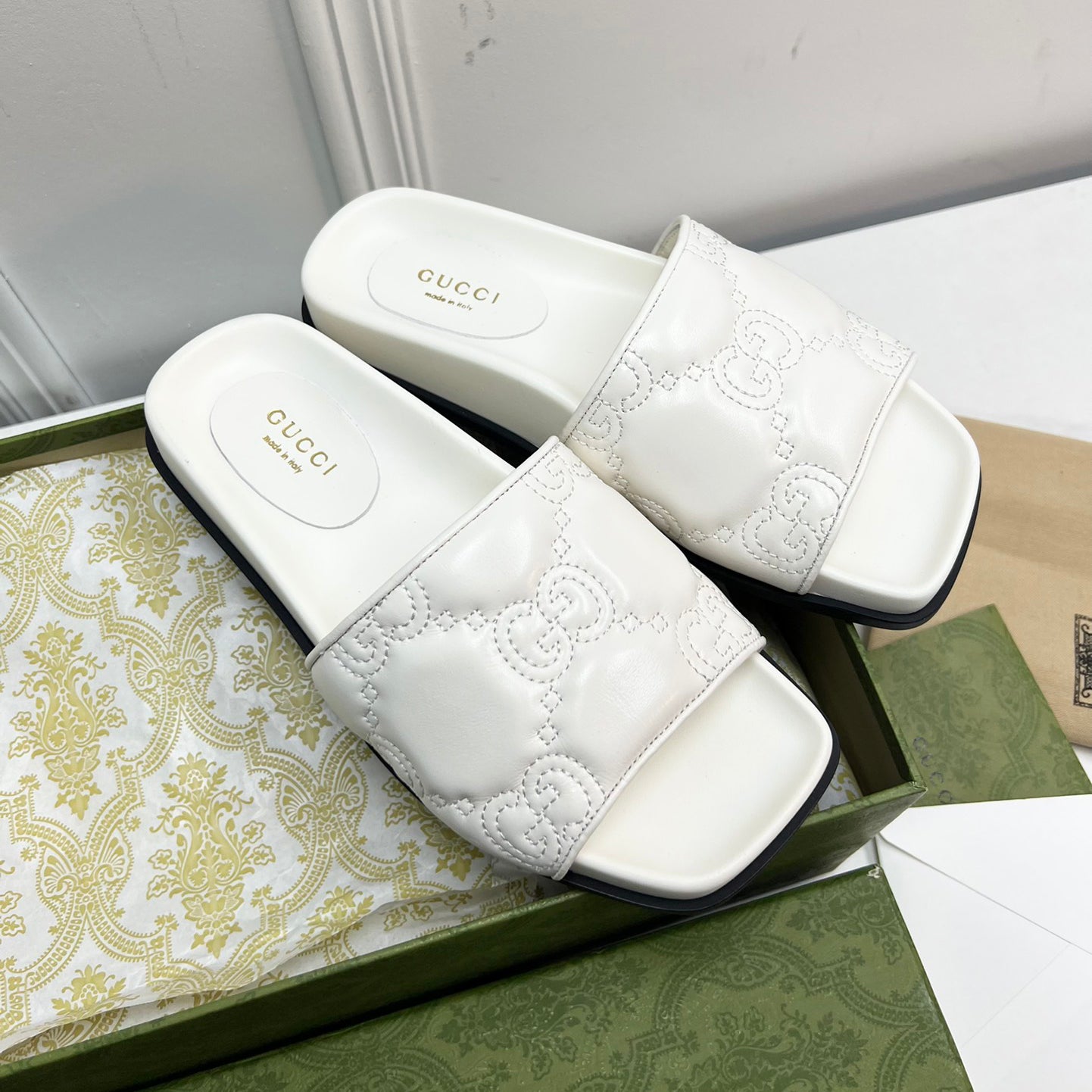 trendy embossed flat slippers