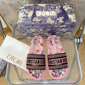 import placeholder for v00001389