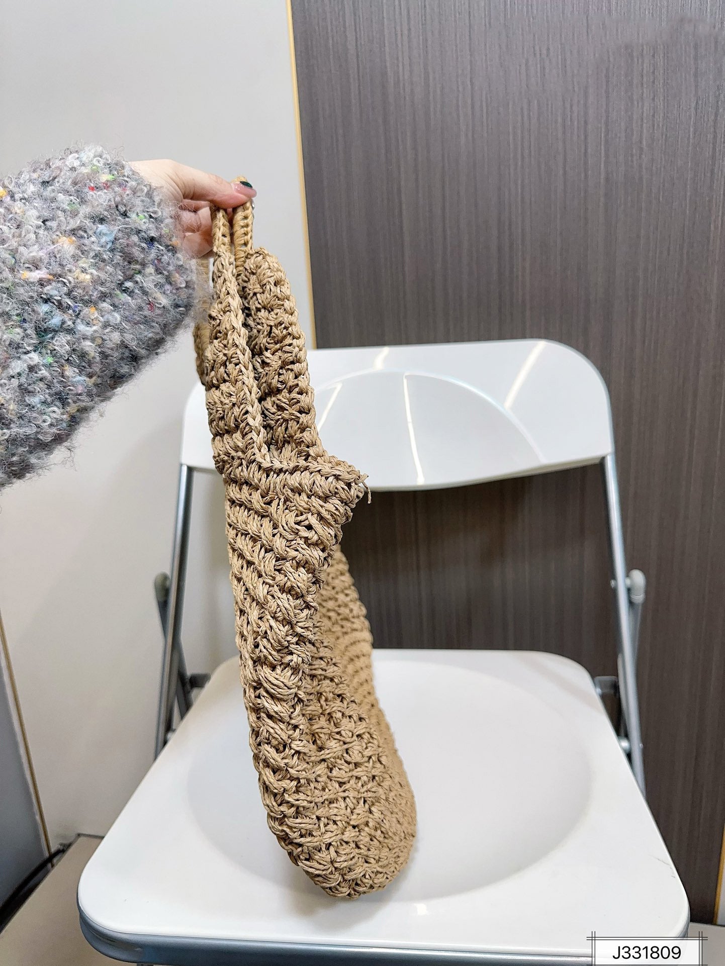 yves saint laurent (ysl)louis vuitton (lv) saint laurent summer raffia tote bag 41x37cm yves saint laurent (ysl)louis vuitton (lv) saint laurent summer raffia tote bag 41x37cm