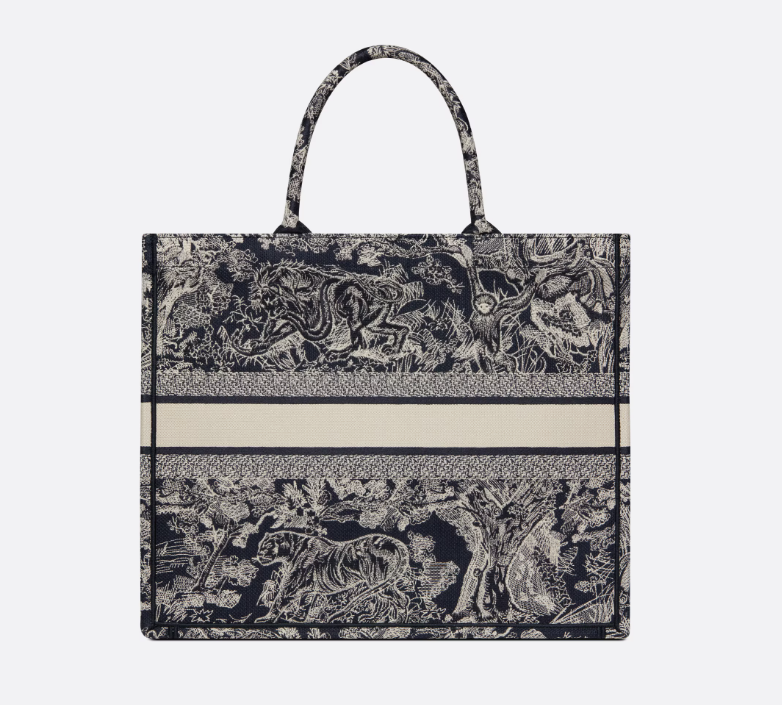 d medium book tote size : 36 x 27.5 x 16.5 cm d medium book tote size : 36 x 27.5 x 16.5 cm