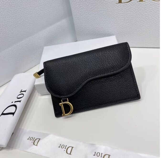 d saddle flap card holder d saddle flap card holder