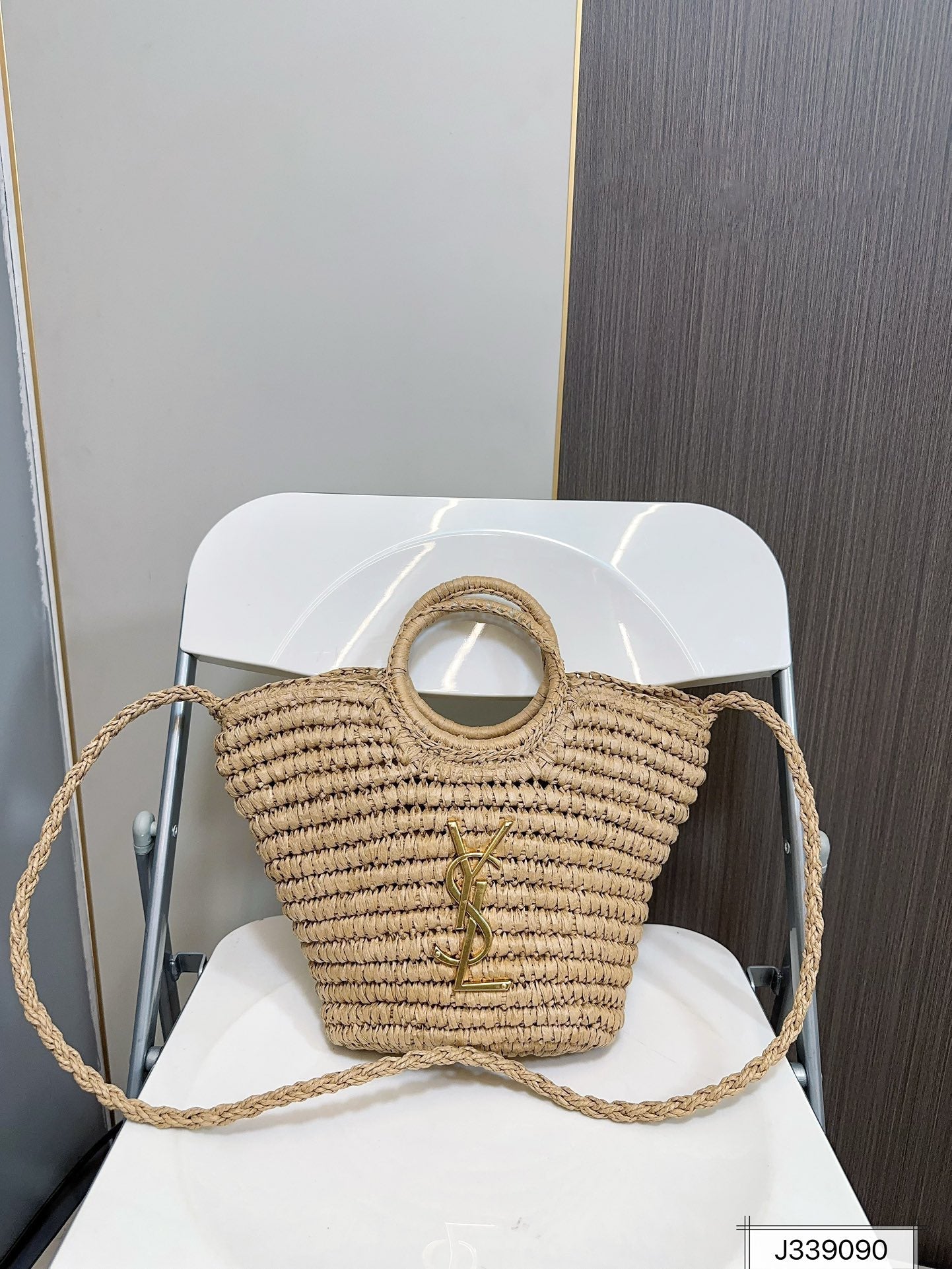 yves saint laurent (ysl)louis vuitton (lv) saint laurent raffia woven tote bag for summer vacation beach 30x20cm yves saint laurent (ysl)louis vuitton (lv) saint laurent raffia woven tote bag for summer vacation beach 30x20cm