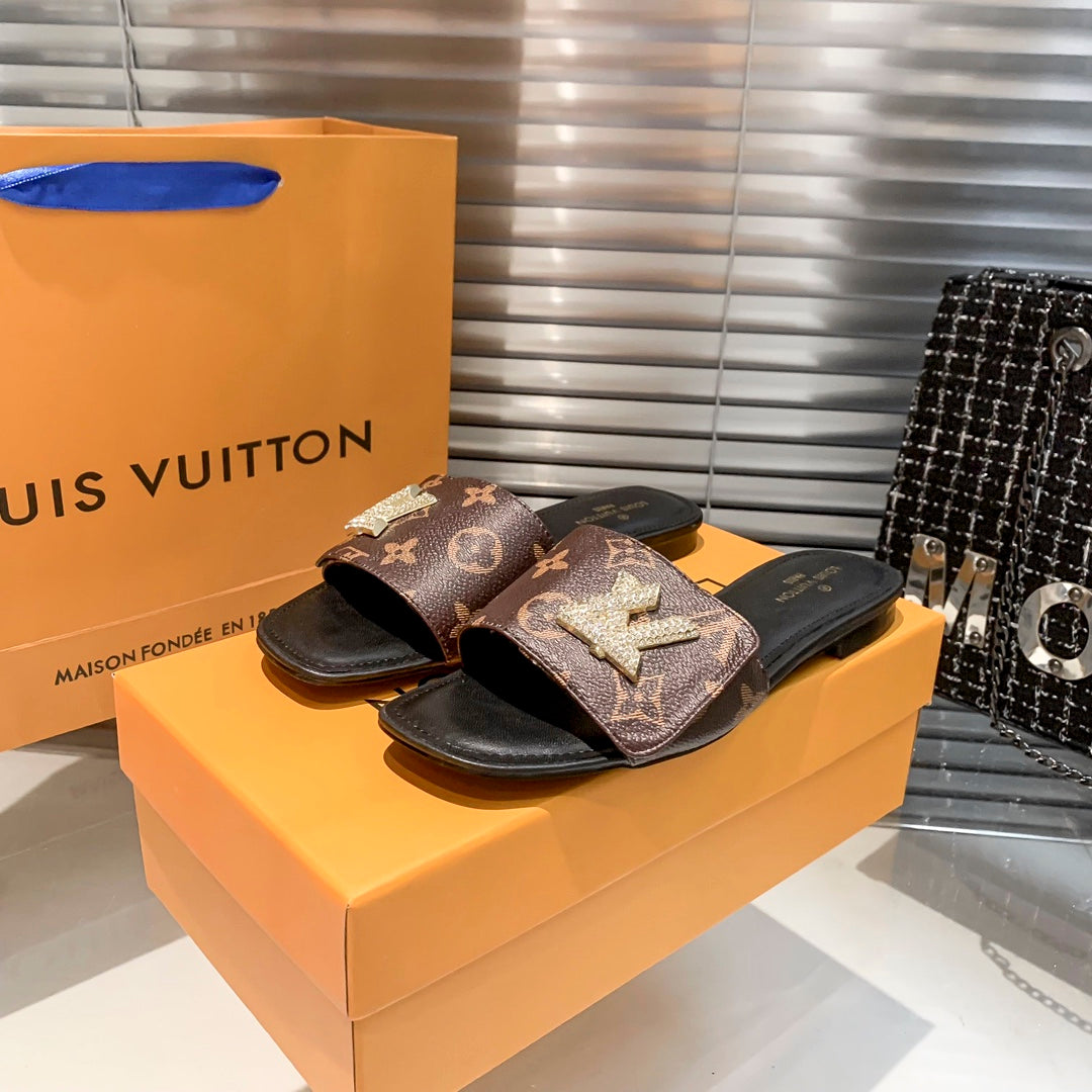 new embossed diamond velcro flat slippers new embossed diamond velcro flat slippers