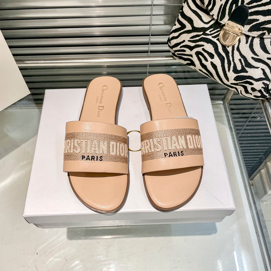 solid colors calfskin and embroidered cotton slippers solid colors calfskin and embroidered cotton slippers