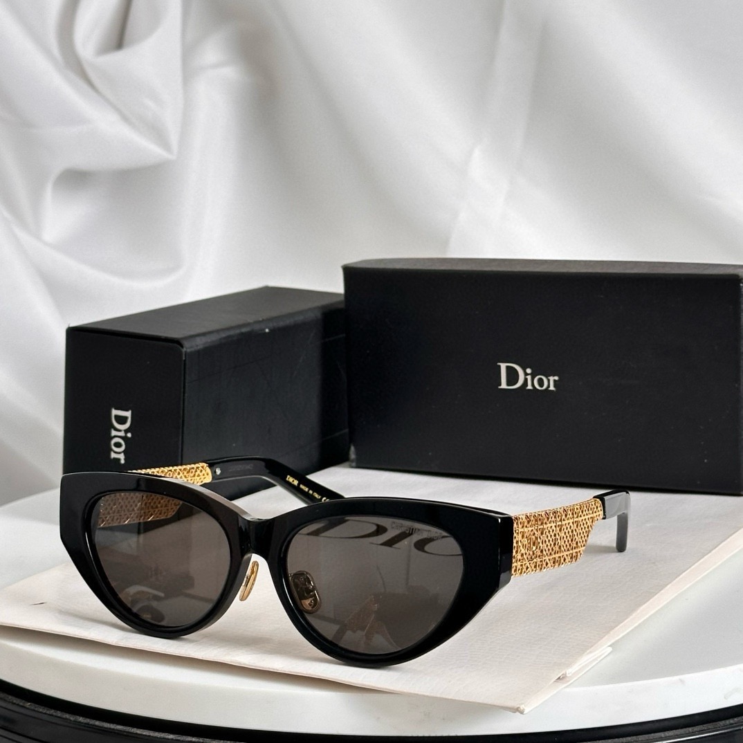 di*r eyewear size: 56 17 145 di*r eyewear size: 56 17 145