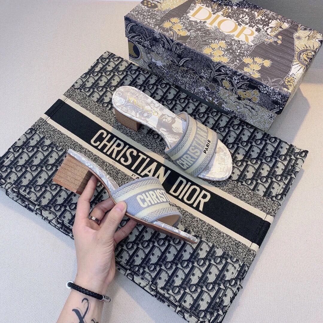 embroidered block heel slippers embroidered block heel slippers