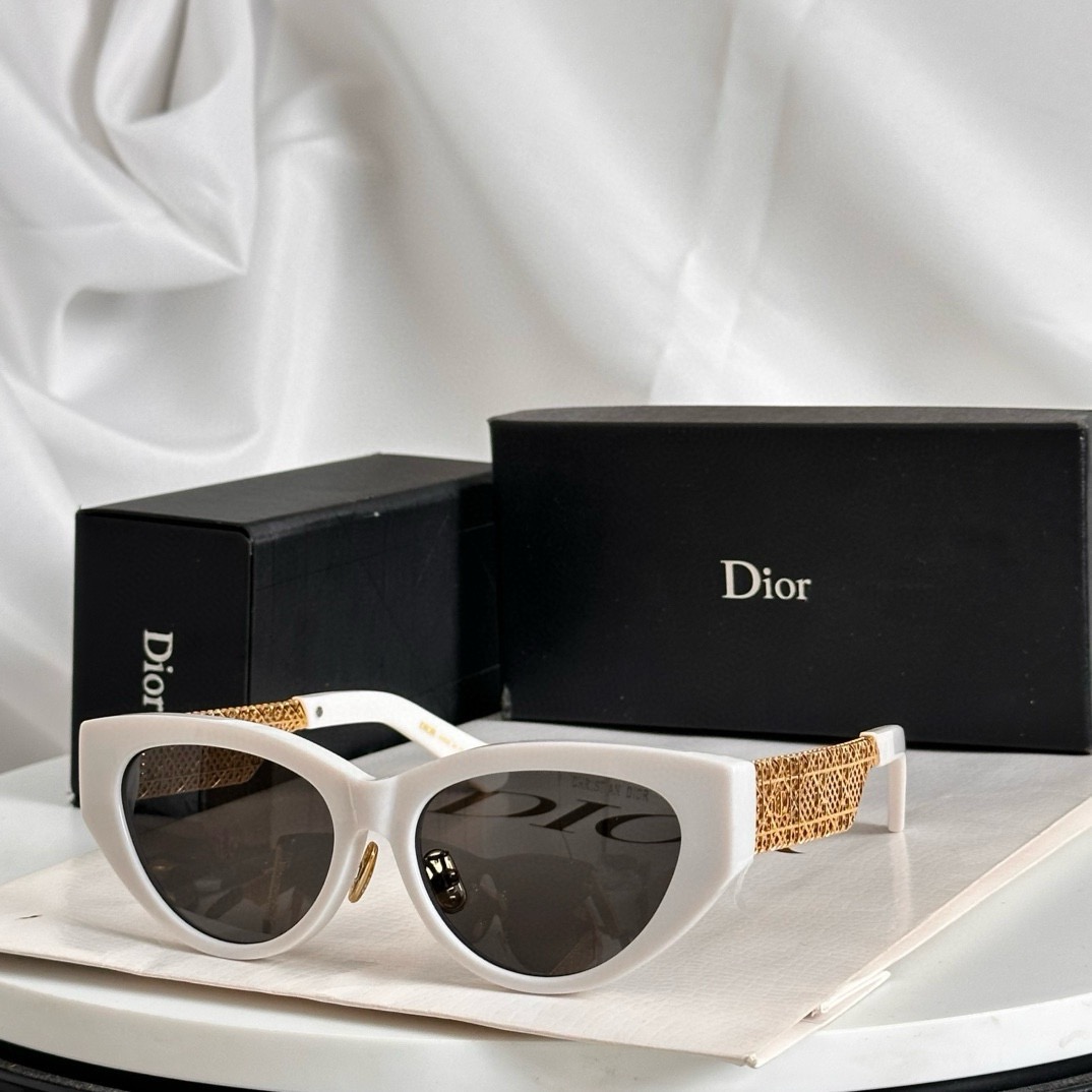 di*r eyewear size: 56 17 145 di*r eyewear size: 56 17 145