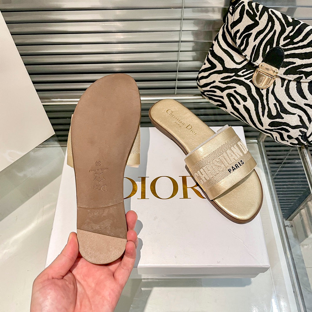 solid colors calfskin and embroidered cotton slippers solid colors calfskin and embroidered cotton slippers