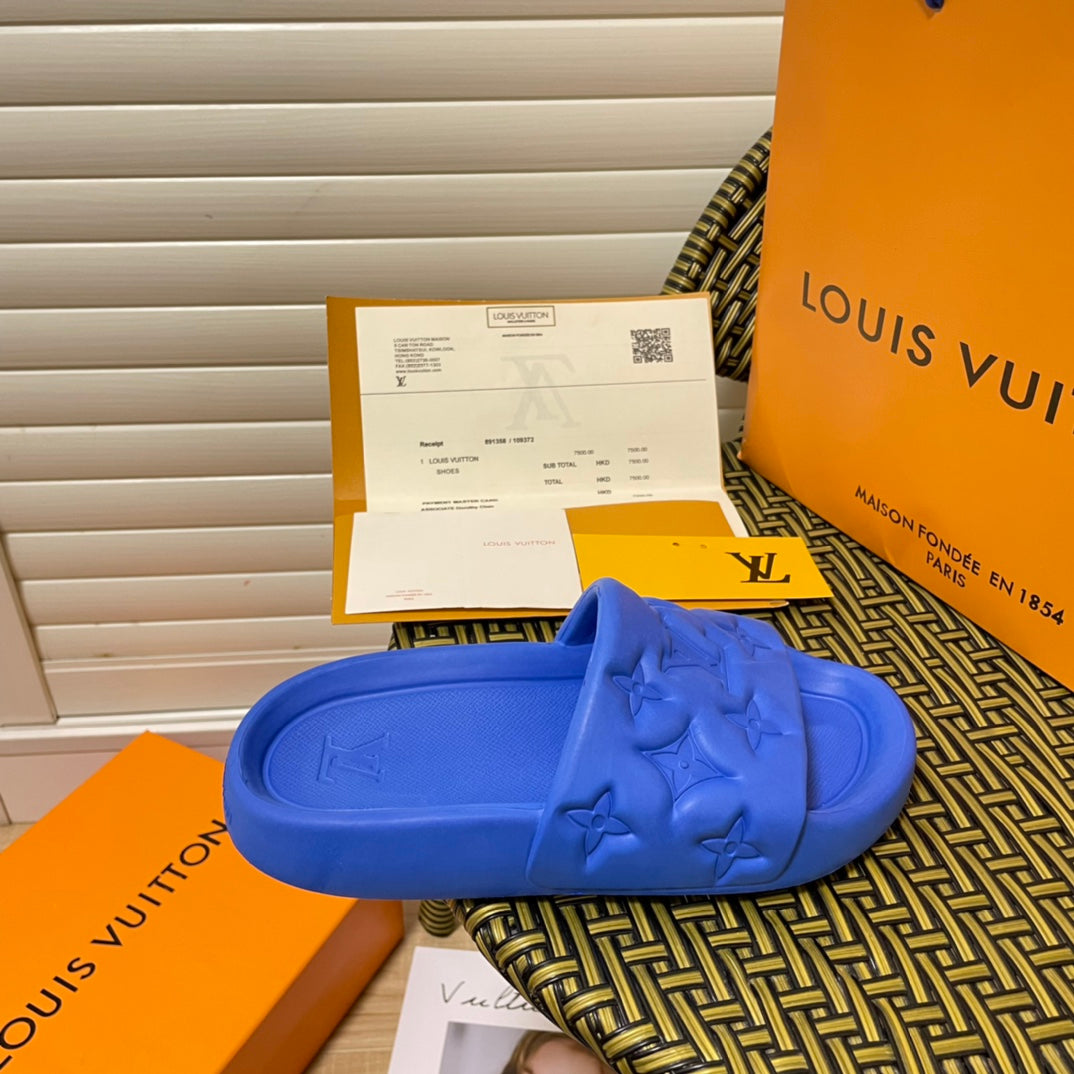 fashion embossed couple slippers fashion embossed couple slippers