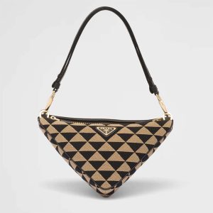 import placeholder for v00000444