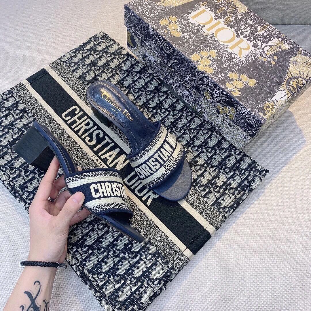 embroidered block heel slippers embroidered block heel slippers