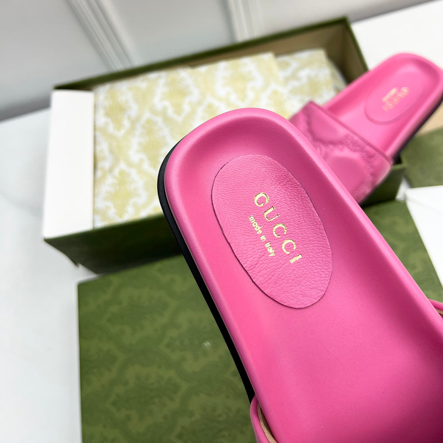 trendy embossed flat slippers