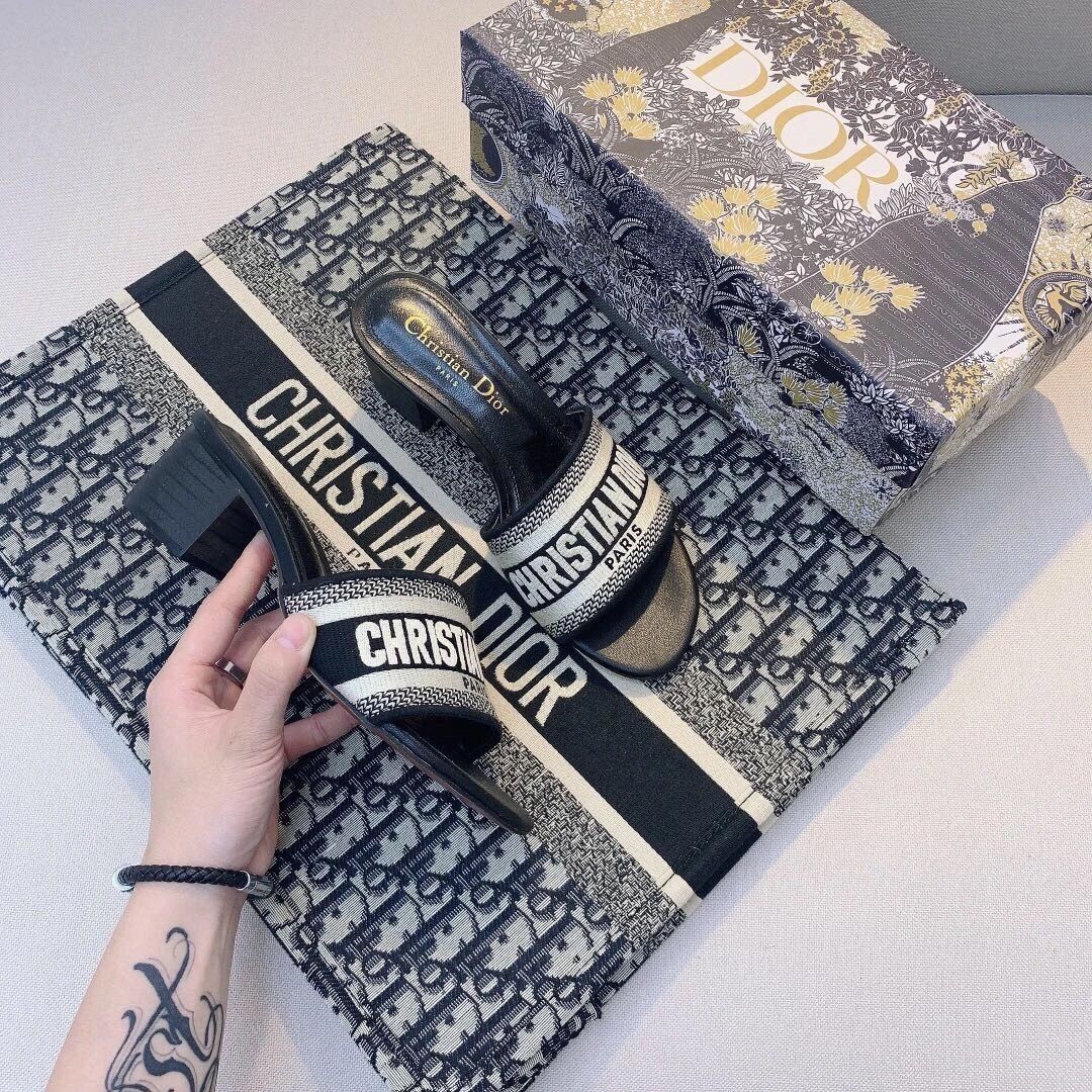 embroidered block heel slippers embroidered block heel slippers