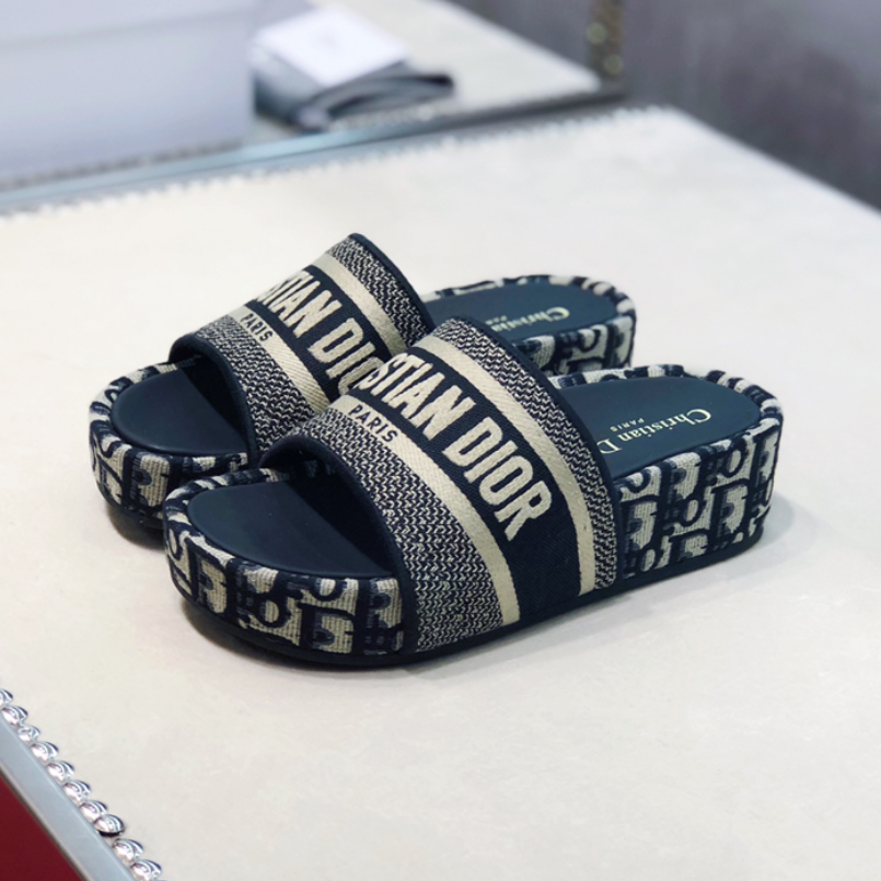 classic embroidered platform slippers classic embroidered platform slippers