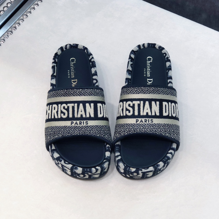 classic embroidered platform slippers classic embroidered platform slippers