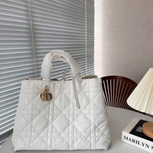 import placeholder for v00001299